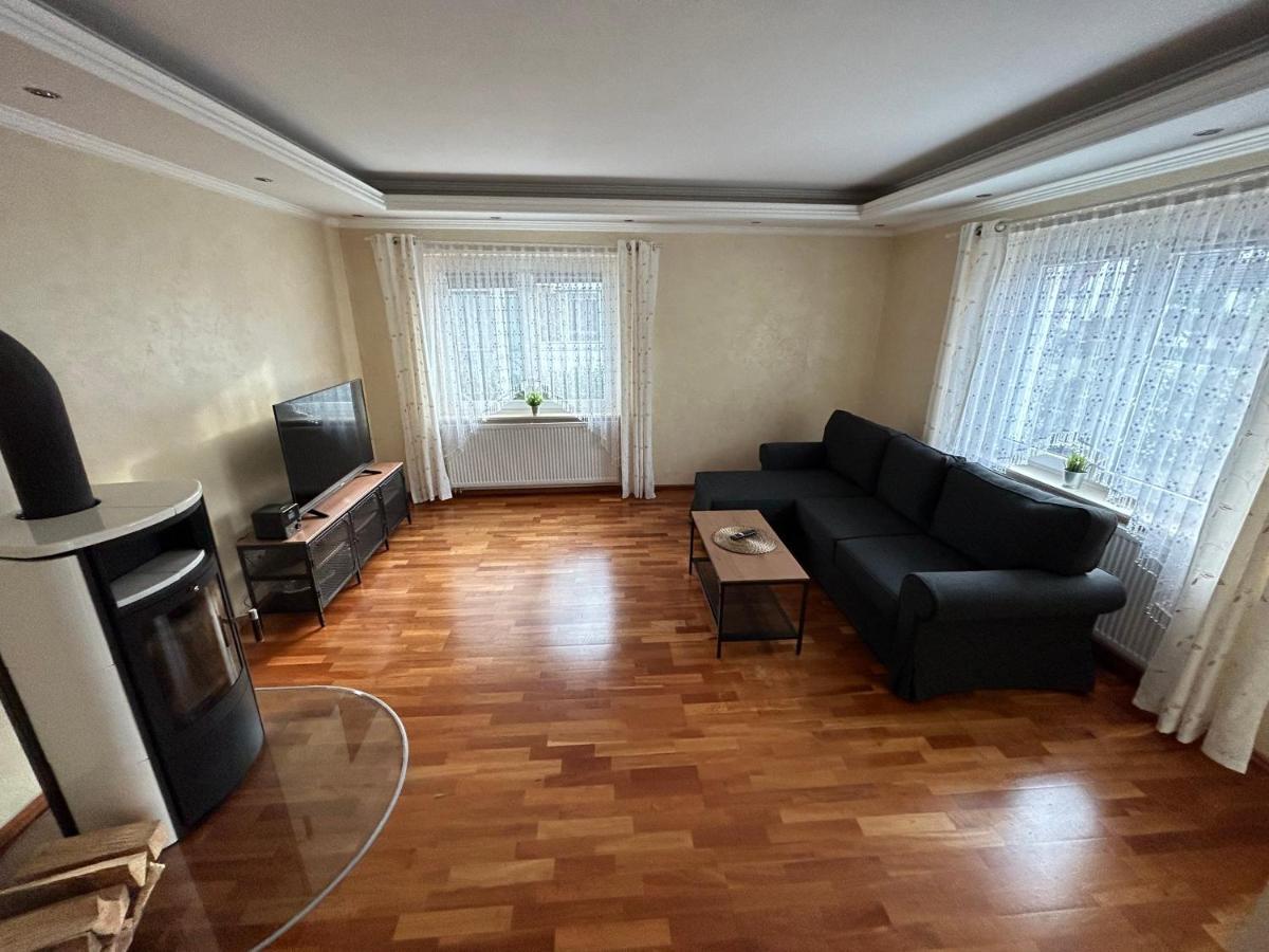 Apartment Wohnen In Der Aber Trotzdem Stadtnah. *