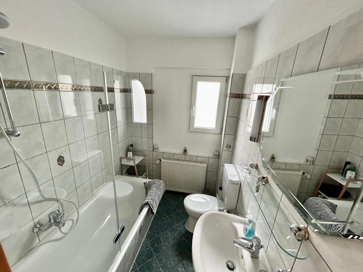 Apartment Wohnen In Der Aber Trotzdem Stadtnah. *